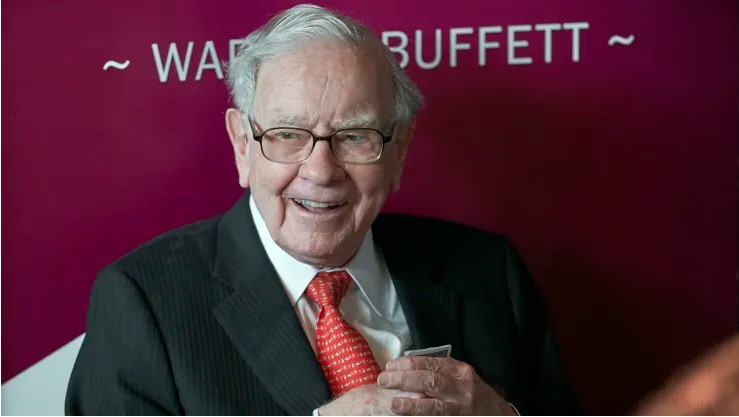 Warren Buffett donated more than $870 million Berkshire Hathaway