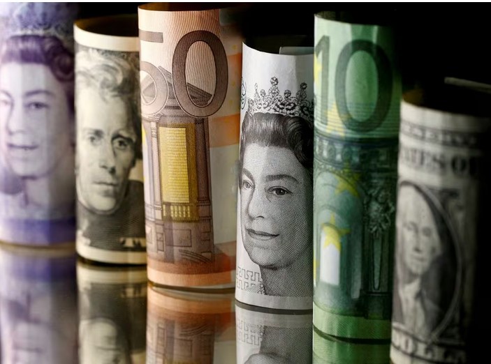 Global Economy Outlook: Navigating 2024's Avoiding Recession
