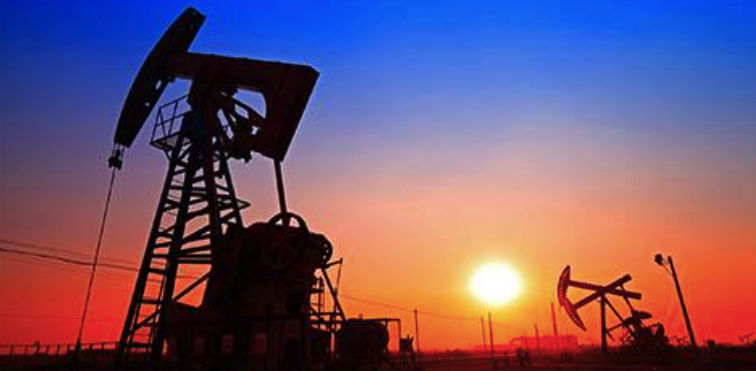Brent Crude Faces Setback: 2% Drop Off Two-Week High Amid Market Dynamics