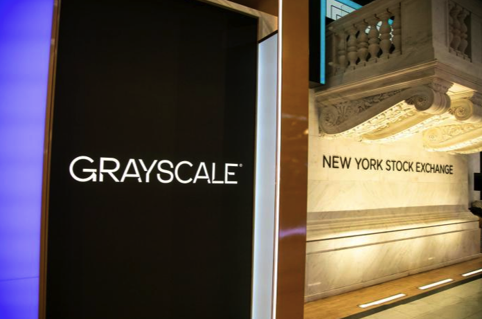 Grayscale’s Bitcoin ETF Exodus Reaches $7.4 Billion in First 30 Trading Days