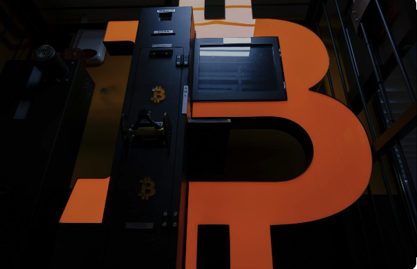 Bitcoin Faces Worst Week Since August Amid Fading ETF Demand