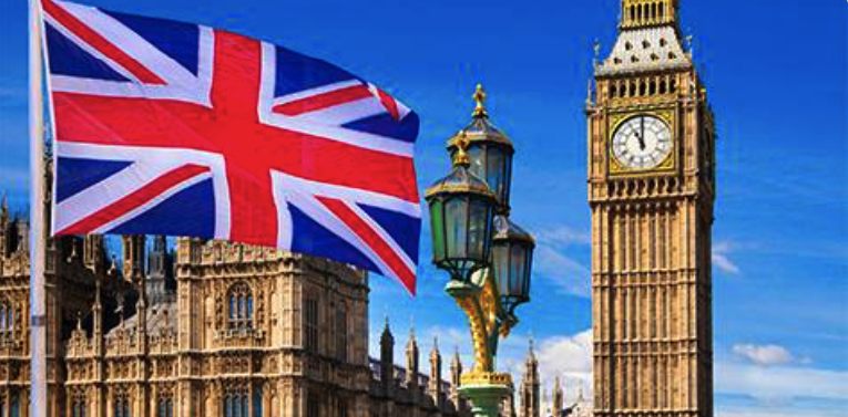 UK FTSE 100 Index Closes at Record Highs