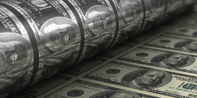 Dollar Backs Off Two-Week High Ahead of US Growth Data