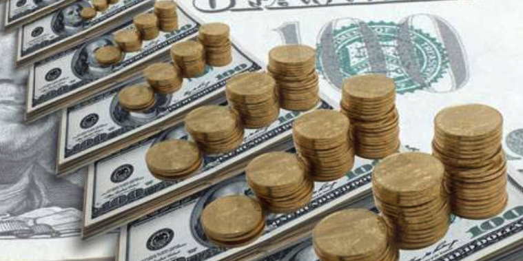 Gold Climbs and Approaches Weekly Profits Even as Dollar Ekes Out Gains